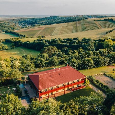 Вилла Farma Ovci Terasy Nemcicky  Экстерьер фото